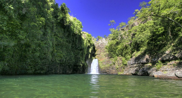 Cachoeira Rei do Prata é uma das atrações da Chapada dos Veadeiros em Goiás (Reprodução)