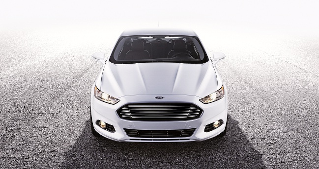 Versão remodelada: Ford Fusion ganha novas peças na linha de montagem e apresenta melhor desempenho  (Divulgação)
