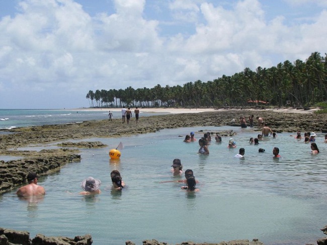 Turistas em Tamandare - PE. Praia de Carneiros  (Marlyana Tavares/EM/D.A Press)