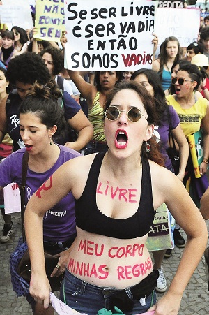Manifestantes da Marcha das Vadias protestam uma vez por ano: grupo já ativo no Distrito Federal (Edílson Rodrigues/CB/D.A Press)