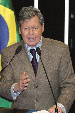 Um dos clientes é Artur Virgílio, prefeito de Manaus: encomendas na época em que era secretário-geral da Presidência, na gestão Fernando Henrique (Cadu Gomes/CB/DA Press)