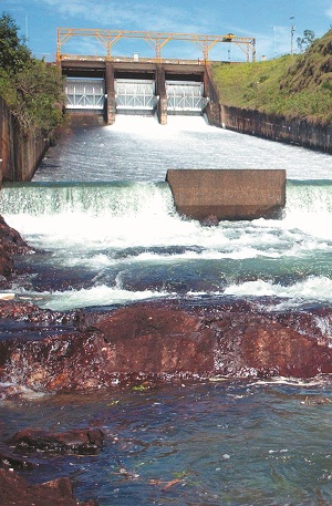 Em dois anos, o Paranoá será usado para abastecimento: água sairá da região próxima à Barragem (Kleber Lima/CB)