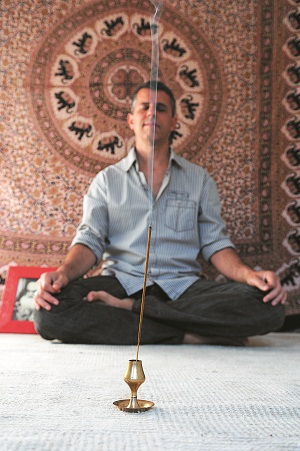 Venha praticar yoga! Novos horários. - CEBB - Centro de Estudos Budistas  Bodisatva