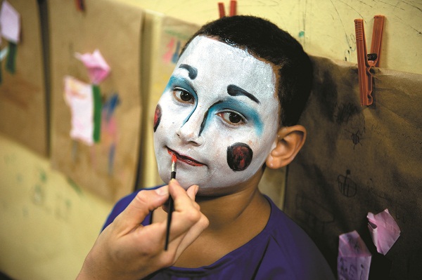 Bastidores do circo do projeto Arte Educac%u0327a%u0303o Humanizarte (Fotos: Mila Petrillo)