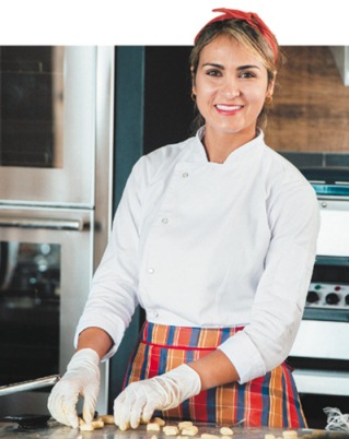 Com 107 mil seguidores no Instagram, Rosana Brum é uma das mais famosas fitchefs dasredes sociais: receitas e dicas na internet ecursos presenciais de culinária com pratos de baixa caloria