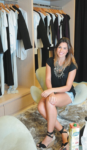 Aos 25 anos, a empresária Sumaya Aissami já cativou clientes fora de Brasília: multi-marcas do Norte e Nordeste já compram suas peças