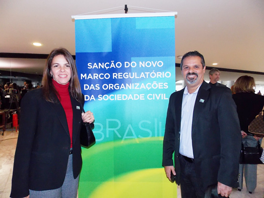 Mariana Borges, superintendente executiva da Fundao Assis Chateaubriand e Eduardo S Gay, gerente de projetos. (Camila de Magalhes/FAC/D.A Press)