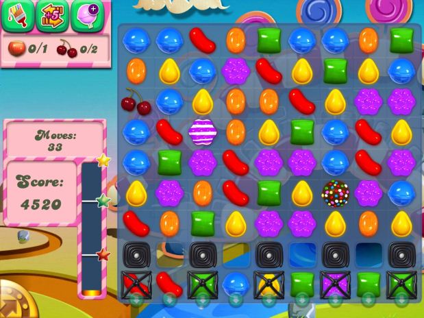 Jogos como o Candy Crush levam o usuário a gastar dinheiro para poder avançar, já que o tempo de espera para a próxima fase pode chegar a horas (King/Reprodução)