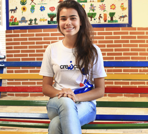 A estudante do Centro de Realização  Criadora (Cresça) Carolina Silva Nogueira  aprova a metodologia: 'Eu sinto que não  sou um número na escola, que minha  educação é importante' (Vinícius Santa Rosa / Encontro / DA Press)