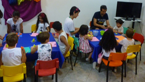 Projeto A Leitura na Terra do Faz de Conta  visa promover leitura entre crianas (Luciana Correia/Divulgao)