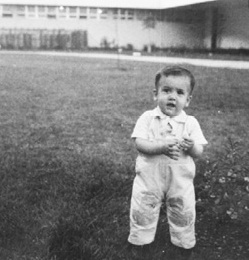 Rodrigo Rollemberg, orgulho da fa-mília: o próximo governador do DF 
estava com 1 ano de idade quando os pais chegaram a Brasília, em 1960 (Arquivo pessoal)