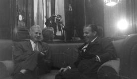 O presidente Jango e o embaixador dos Estados Unidos, Lincoln Gordon (Arquivo Nacional)