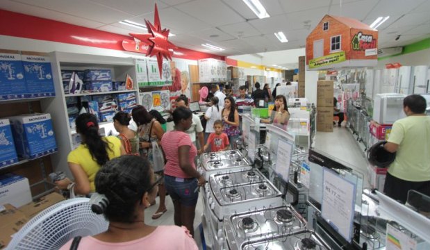 Ministrio da Justia reconhece venda casada nas principais lojas do varejo e d multa de quase R$ 29 milhes (Annaclarice Almeida/DP/DA Press)