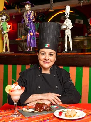 Chef Marí Carmen Sáenz (Telmo Ximenes)
