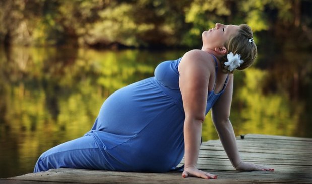 Independentemente do peso ideal durante a gravidez, a Fundação Maria Cecília Souto Vidigal recomenda exercícios físicos para a futura mamãe (Pixabay)