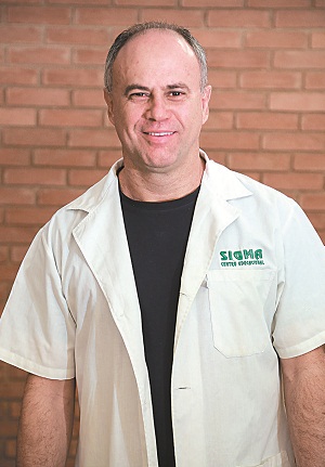 Professor Eli Carlos Guimarães, do Sigma, dá o caminho das pedras para quem deseja sucesso no Enem (Vinícius Santa Rosa/Encontro/DA Press)