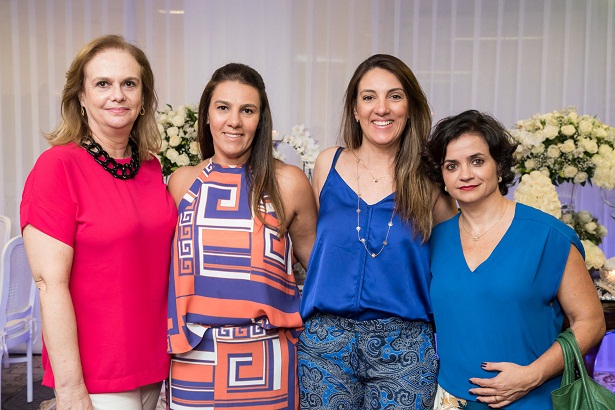 Jô Almendra com a empresária Andréa Carvalho, Adriana Ambrósio e Cristiane Santos
