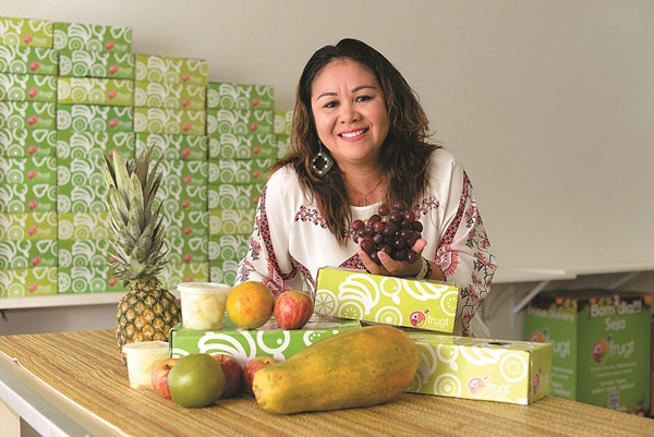 Keli Ferreira, da Frugt: os assinantes recebem frutas frescas, cortadas e higienizadas em casa ou no trabalho (Raimundo Sampaio/Encontro/D.A Press)
