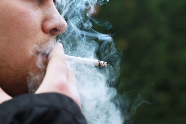 Os fumantes so as maiores vtimas do cncer de pulmo, que  a forma mais mortal dessa doena (Pixabay)