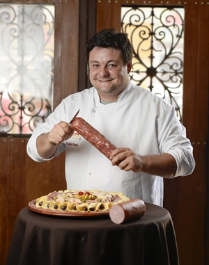 O chef Ville Della Penna traz comida
 italiana e despretensiosa ao Plano Piloto (Raimundo Sampaio/Encontro/D.A Press)