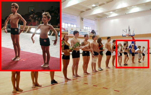 Crianças (detalhe) participando de competições de fisiculturismo na Rússia, levantam a dúvida sobre os supostos benefícios da musculação para os menores de idade (Stgau.ru/Reprodução e Eduard Korniyenko/Reuters)