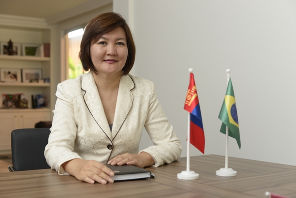 Sosormaa Chulunbaatar, embaixadora da Mongólia:'Esta cidade representa a vontade de seguir em frente e de dar um futuro melhor aos brasileiros' (Raimundo Sampaio/Encontro/D.A Press)