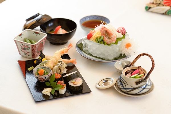 O sushi e o tempurá são os pratos que fazem mais sucesso entre 
os não japoneses, de acordo com chef japonês Masao Sato  (Raimundo Sampaio/Esp. Encontro/DA Press)
