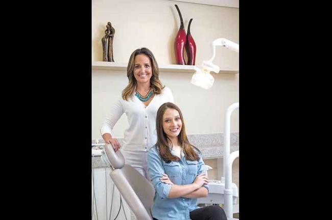 A modelo Ktia de Castro Faria procurou a dentista Ana Paula Lara Resende para tratar o bruxismo: 'Na primeira semana de aplicao do botox, senti o maxilar mais aliviado', conta Ktia (Cludio Cunha/Encontro/DA Press)