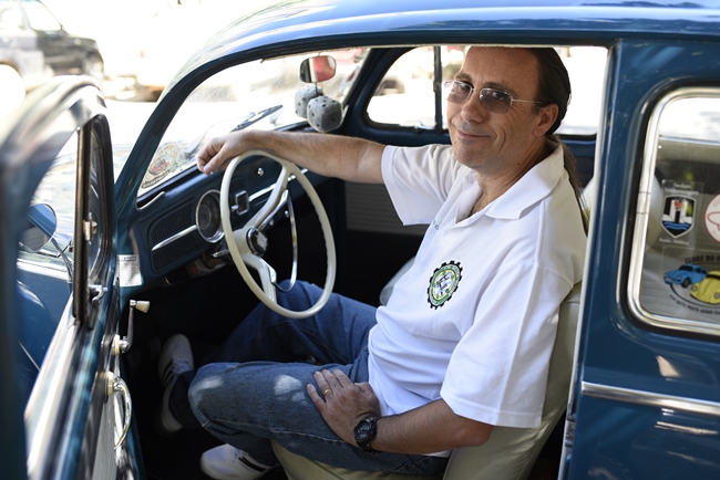 Humberto Coimbra ganhou o primeiro VW do pai como incentivo para concluir a faculdade: o carro então ganhou o apelido de diploma (Raimundo Sampaio/Esp. Encontro/DA Press)