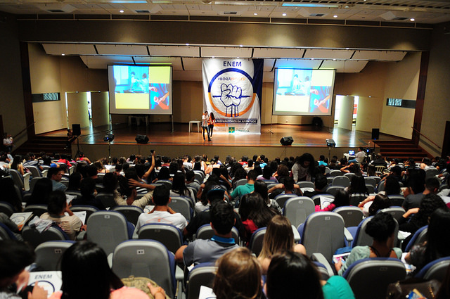 Projeto #BoraVencer levou 850 estudantes ao Centro de Convenções Ulysses Guimarães neste domingo (25) (Pedro Ventura/Agência Brasília)