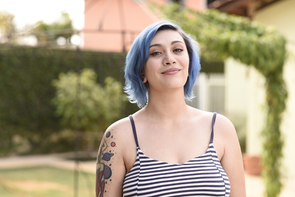 Júlia Hochmüller colore os cabelos há mais de 10 anos e nunca se arrependeu: ela já trocou o louro natural por azul, por exemplo (Raimundo Sampaio/Esp.Encontro/DA Press )