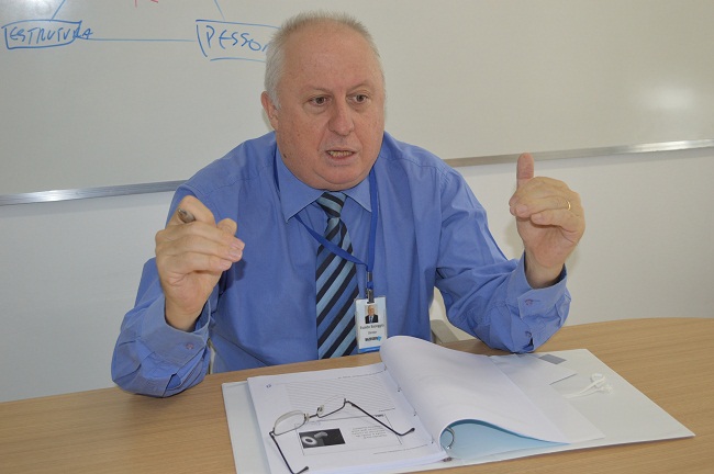 Professor e master coach Evaldo Bazeggio (Divulgação)
