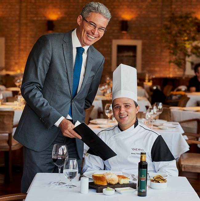 O gerente Clio de Freitas e o chef Rony Peterson, do Gero: Melhor Restaurante de Braslia por Encontro Gastr Braslia 

 (Raimundo Sampaio/Esp. Encontro/DA Press)