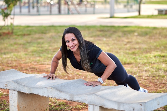 Professora de musculação, Rafaella Mota dá a dica para quem prefere exercitar-se ao ar livre:
'Brasília tem amplos espaços públicos, como praças e parques, destinados ao lazer' (Raimundo Sampaio/Esp. Encontro/DA Press)