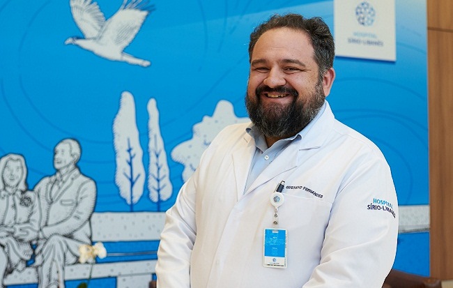 O oncologista Gustavo Fernandes, diretor-geral da unidade de Brasília: 'É um desafio

construir um hospital no DF com essa cultura de assistência que existe há 98 anos' (Raimundo Sampaio/Esp. Encontro/DA Press)