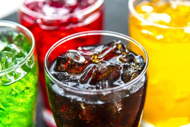 Pode haver relação entre o surgimento de cânceres e o consumo de bebidas adoçadas artificialmente, de acordo com pesquisa francesa (Pixabay)