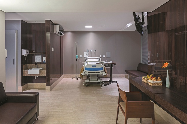 Quarto do Centro de Oncologia do Santa Lúcia: espaço lembra
um quarto de hotel para oferecer conforto ao paciente (Haruo Mikami/Divulgação )
