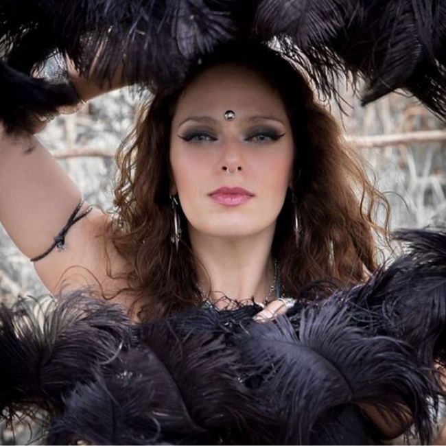 Bailarina Bianca Levita, do Tribal Fusion (Divulgação )